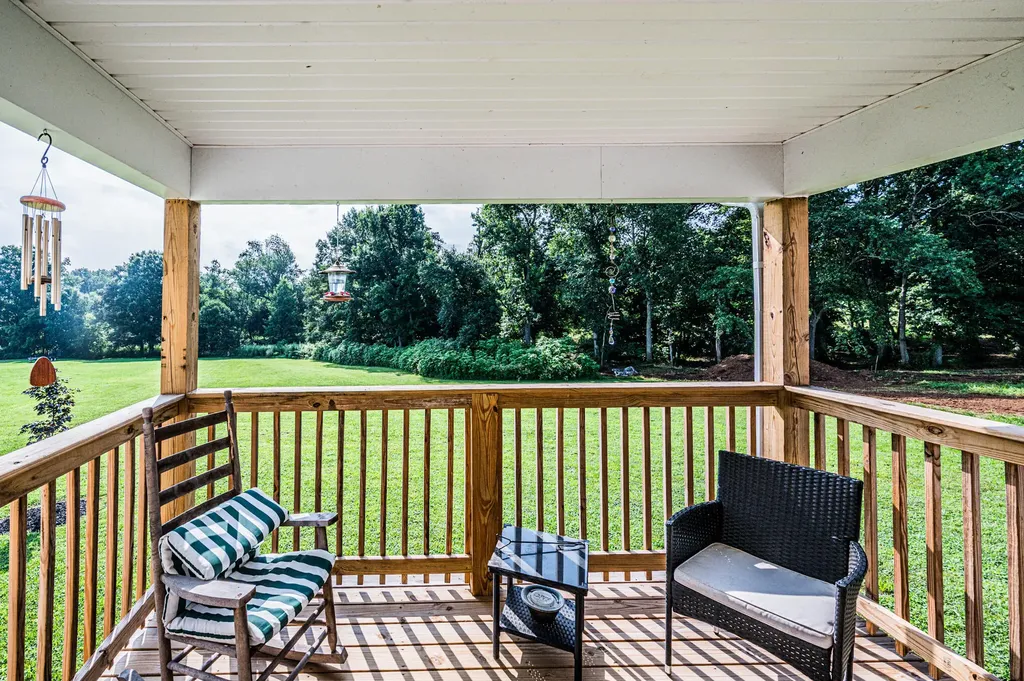 260 Walnut Grove Drive Smiths Grove KY 42171