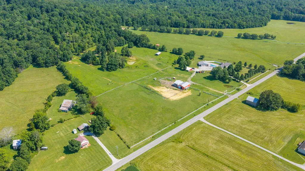 11325 Greenville Road Hopkinsville KY 42240
