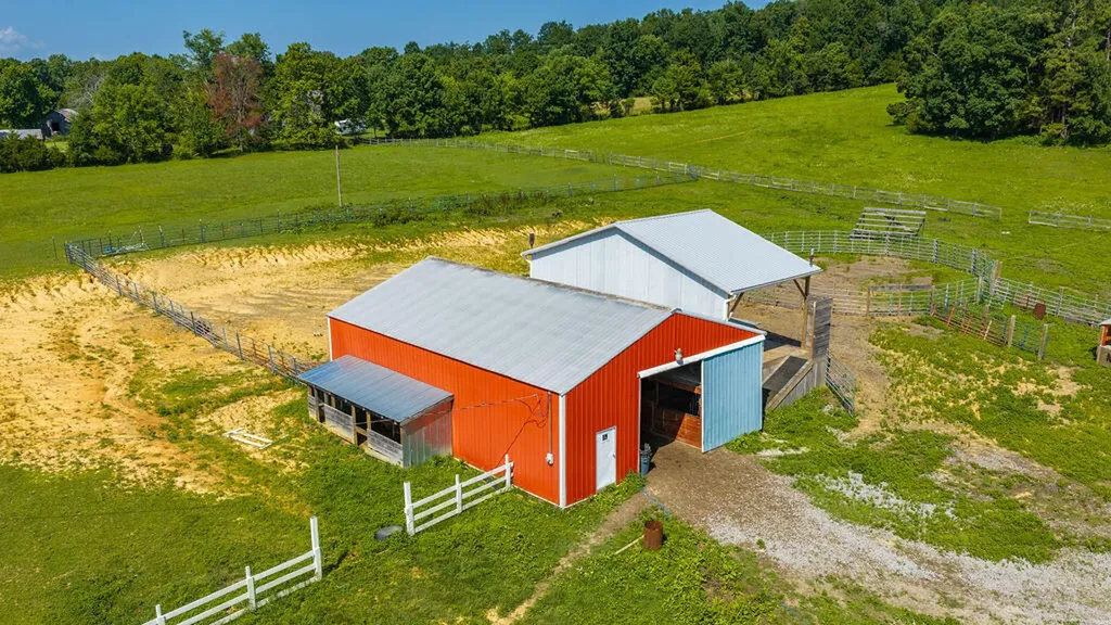 11325 Greenville Road Hopkinsville KY 42240