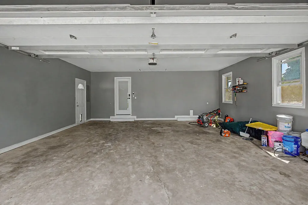 11325 Greenville Road Hopkinsville KY 42240