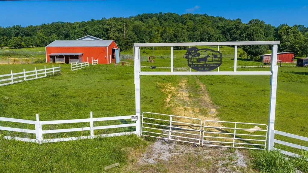 11325 Greenville Road Hopkinsville KY 42240