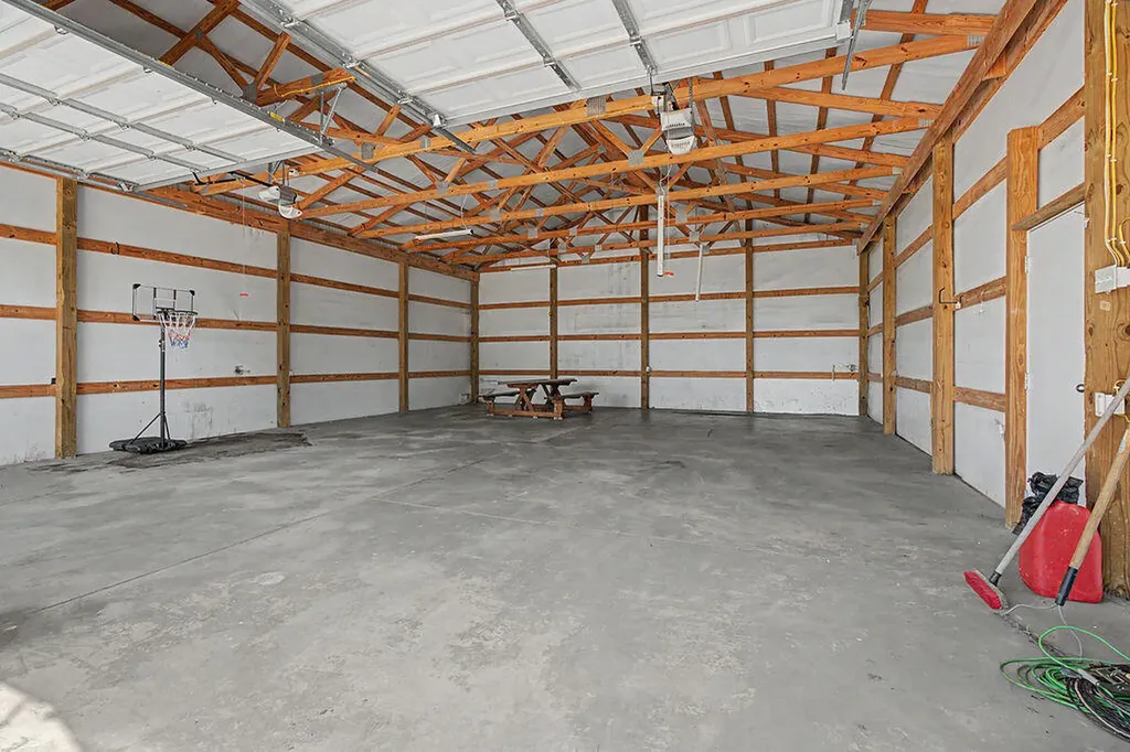 11325 Greenville Road Hopkinsville KY 42240
