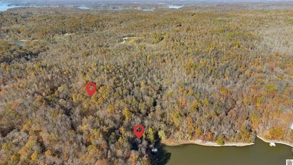 Lot 54b & 55e Commerce Landing Road Eddyville KY 42038