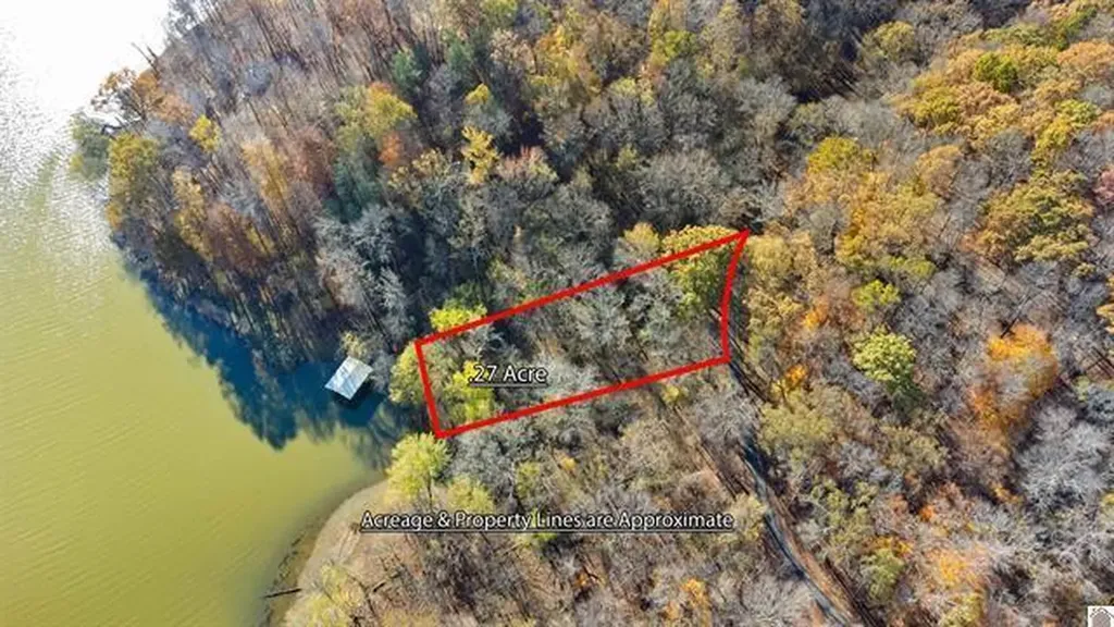 Lot 54b & 55e Commerce Landing Road Eddyville KY 42038