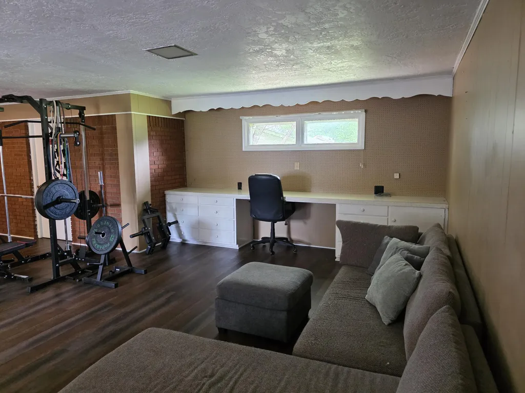 405 W Clay Street Clinton KY 42031