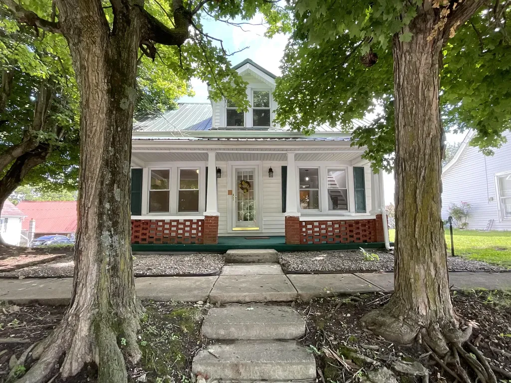 728 Main Street Sharpsburg KY 40374
