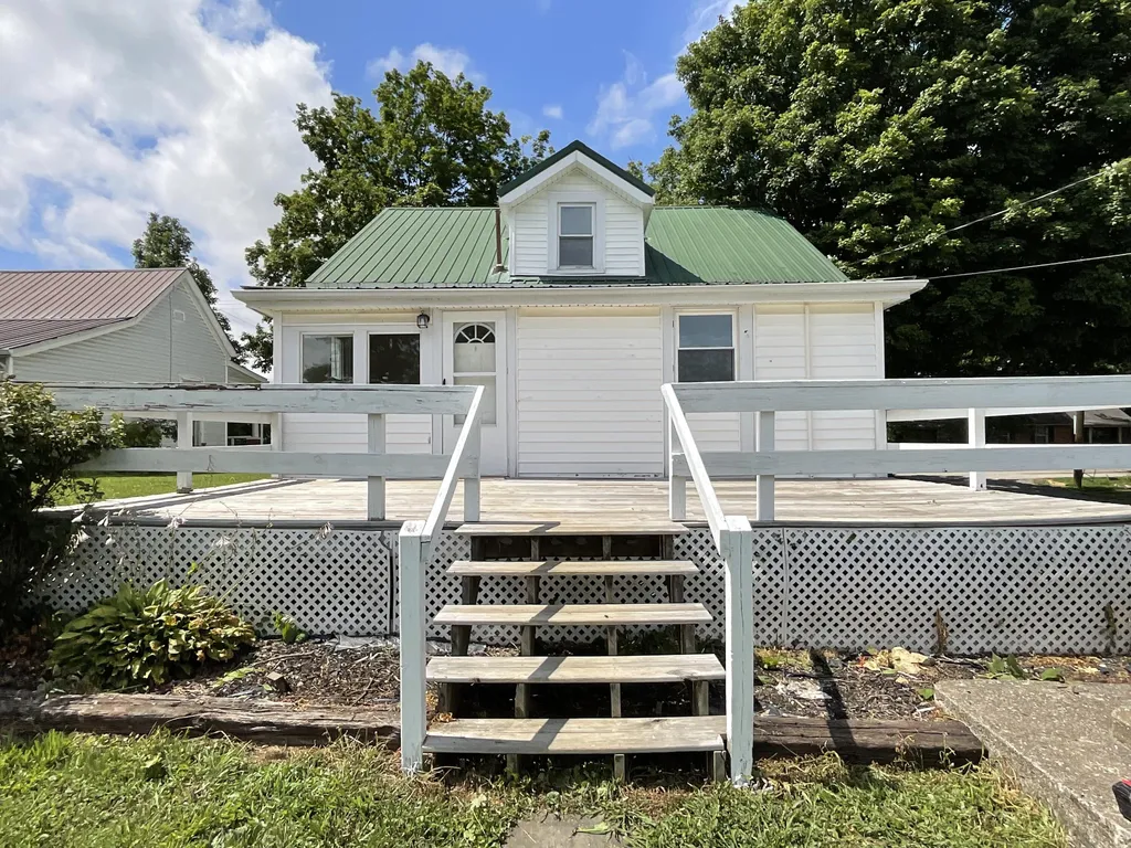 728 Main Street Sharpsburg KY 40374