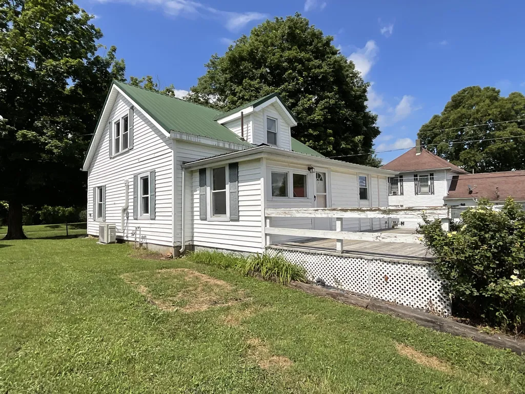 728 Main Street Sharpsburg KY 40374