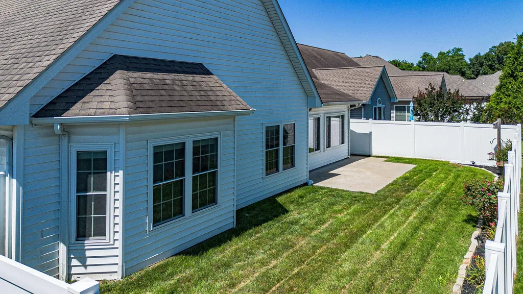 3241 Sandpiper Circle Paducah KY 42001