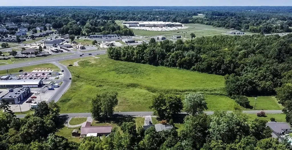 5251 Hinkleville Road Paducah KY 42001