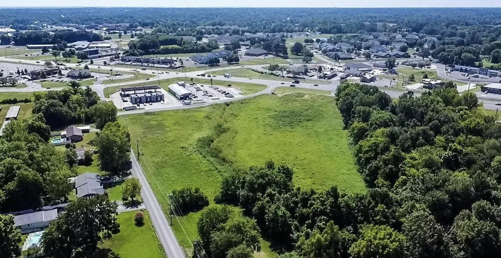 5251 Hinkleville Road Paducah KY 42001