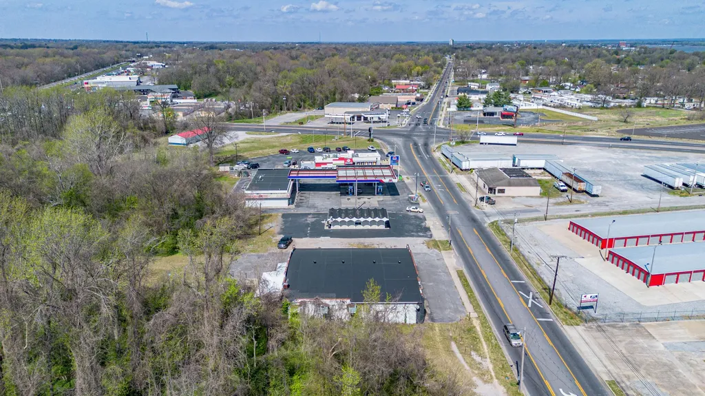 2223 Bridge Street Paducah KY 42003