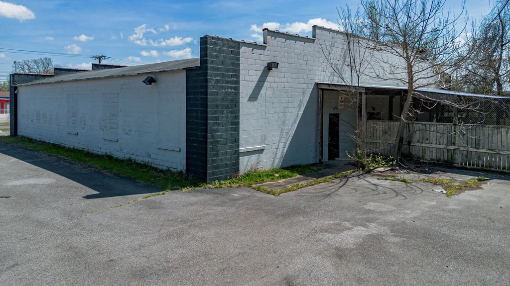 2223 Bridge Street Paducah KY 42003