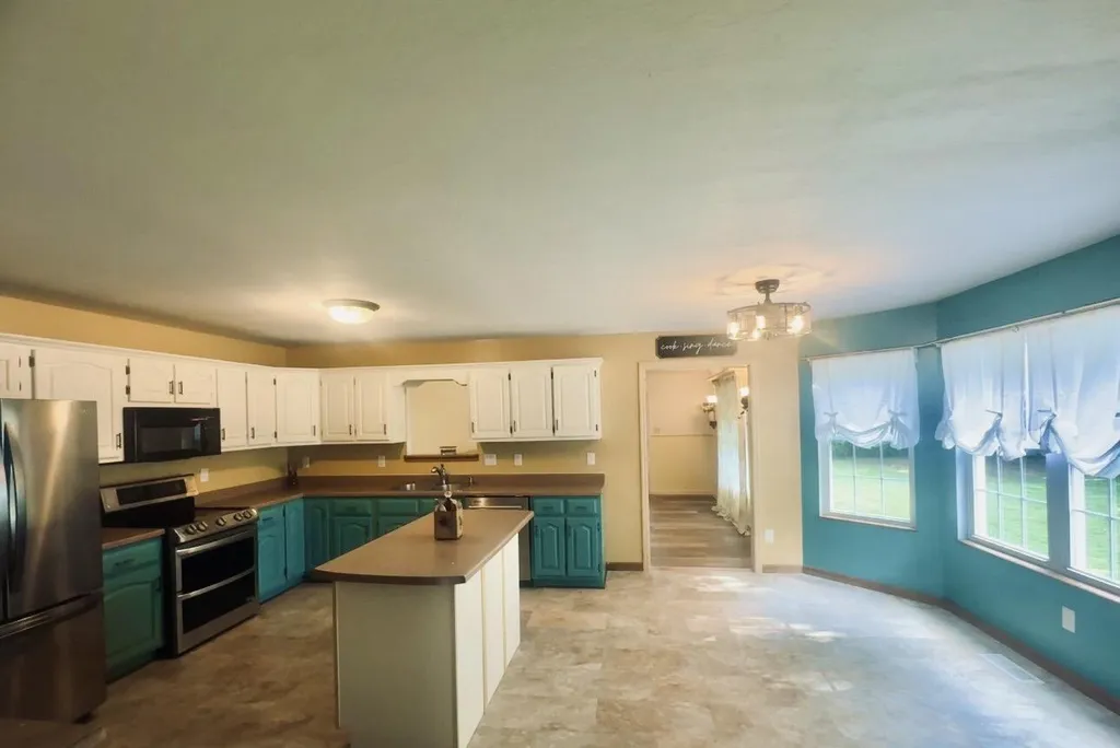 163 Holly Hock Drive Liberty KY 42539