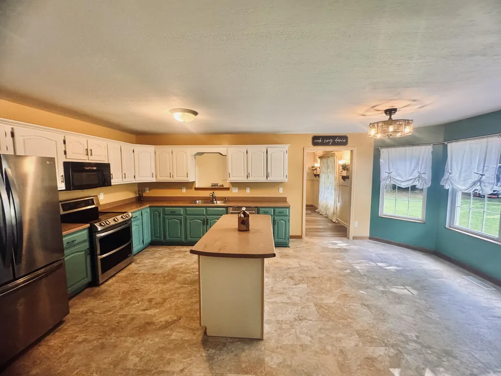 163 Holly Hock Drive Liberty KY 42539