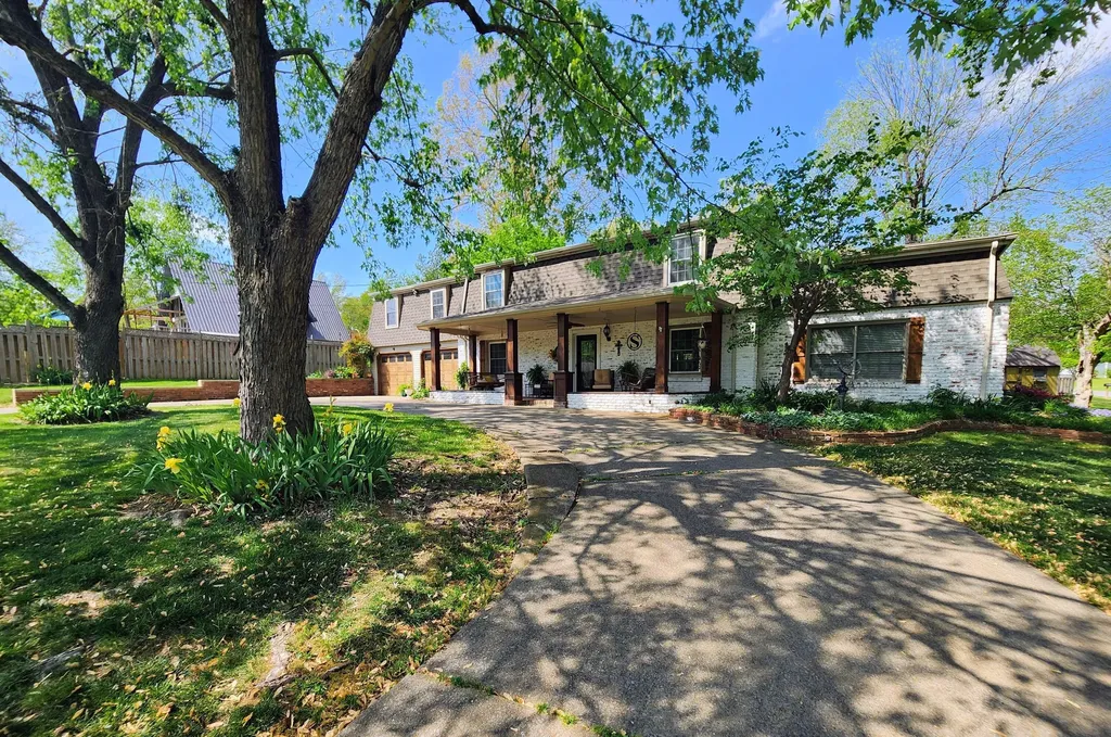 205 Forsythia Drive Paducah KY 42003