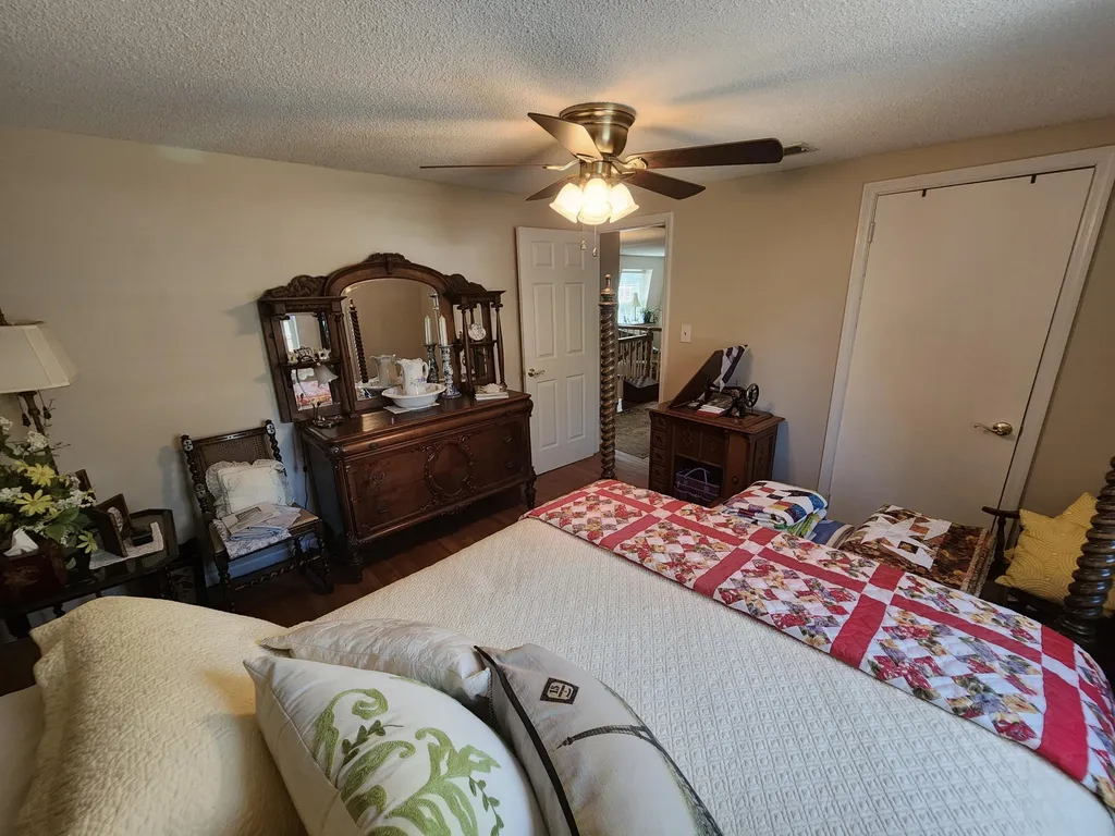 205 Forsythia Drive Paducah KY 42003