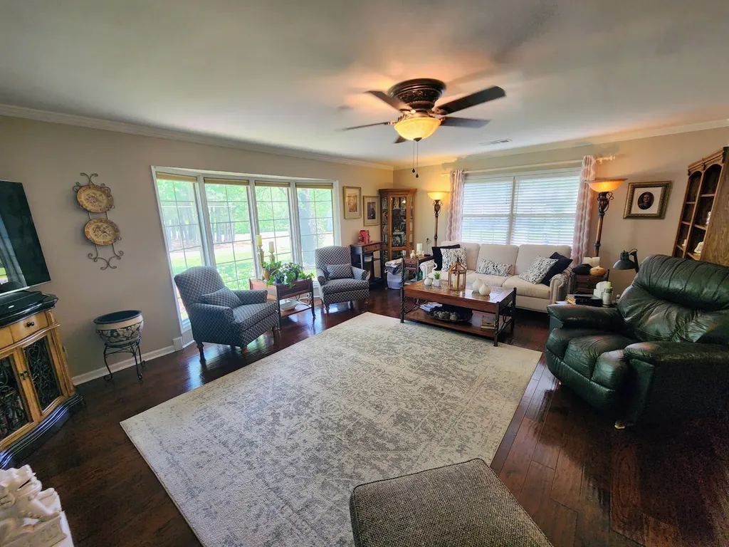 205 Forsythia Drive Paducah KY 42003