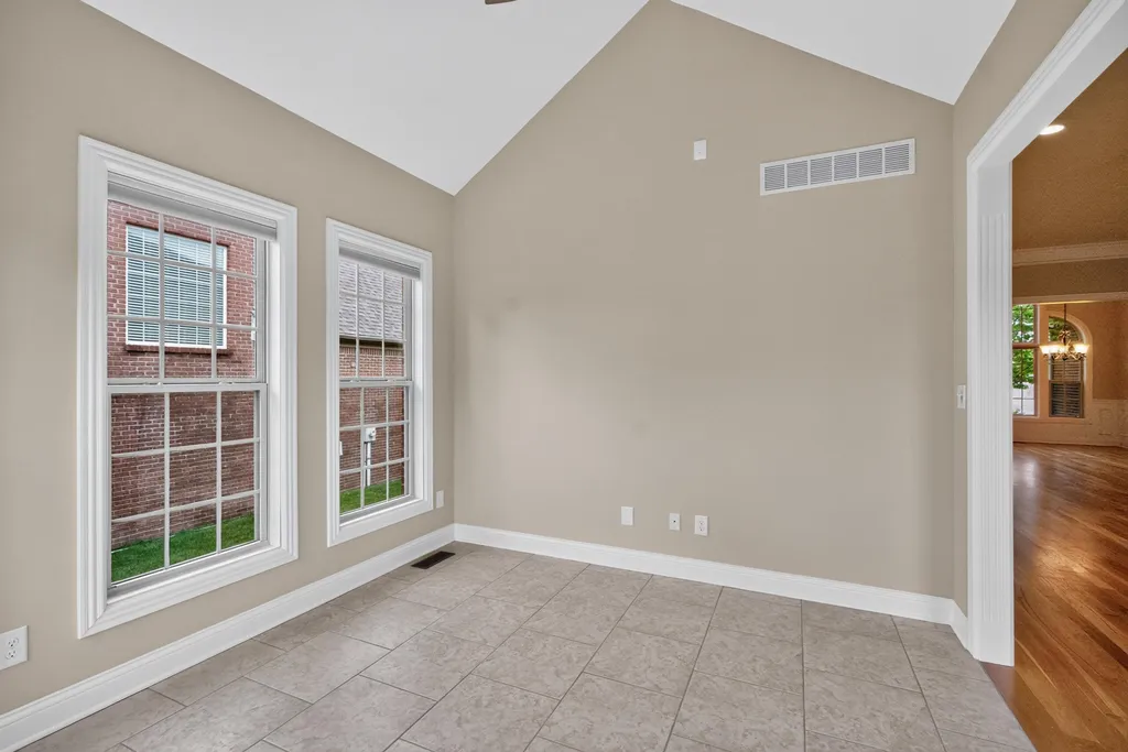 205 Red Oak Way Nicholasville KY 40356