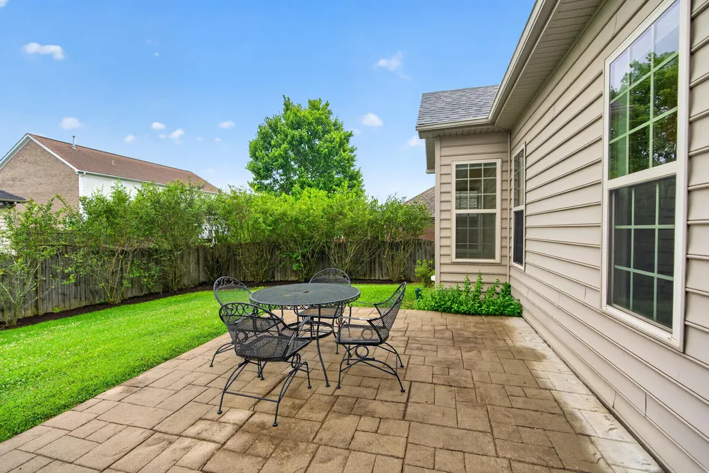 205 Red Oak Way Nicholasville KY 40356