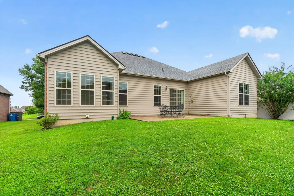 205 Red Oak Way Nicholasville KY 40356