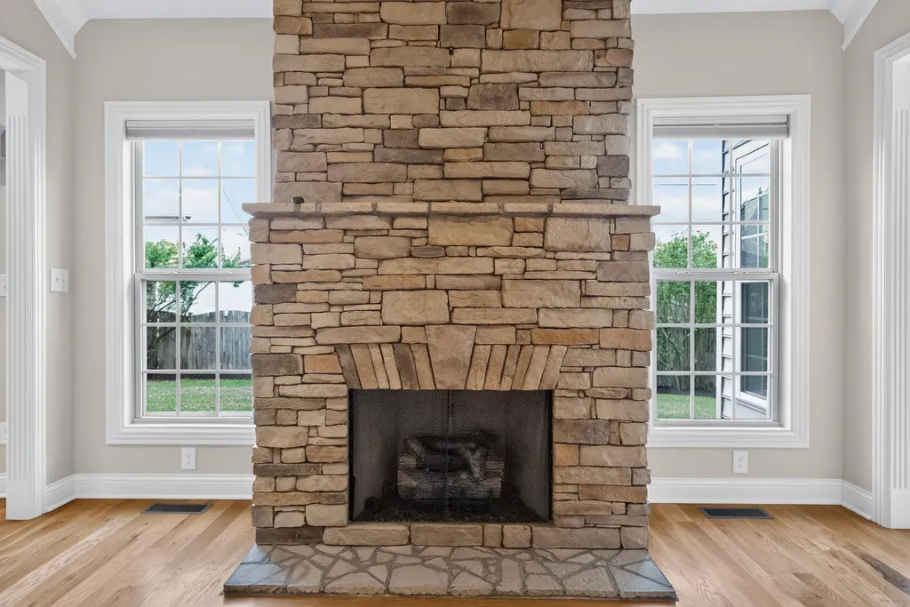 205 Red Oak Way Nicholasville KY 40356