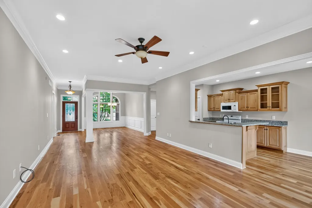 205 Red Oak Way Nicholasville KY 40356
