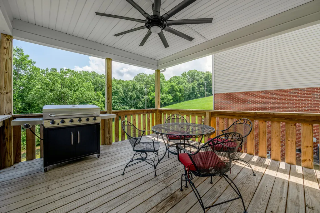875 Ridgeview Drive Frankfort KY 40601
