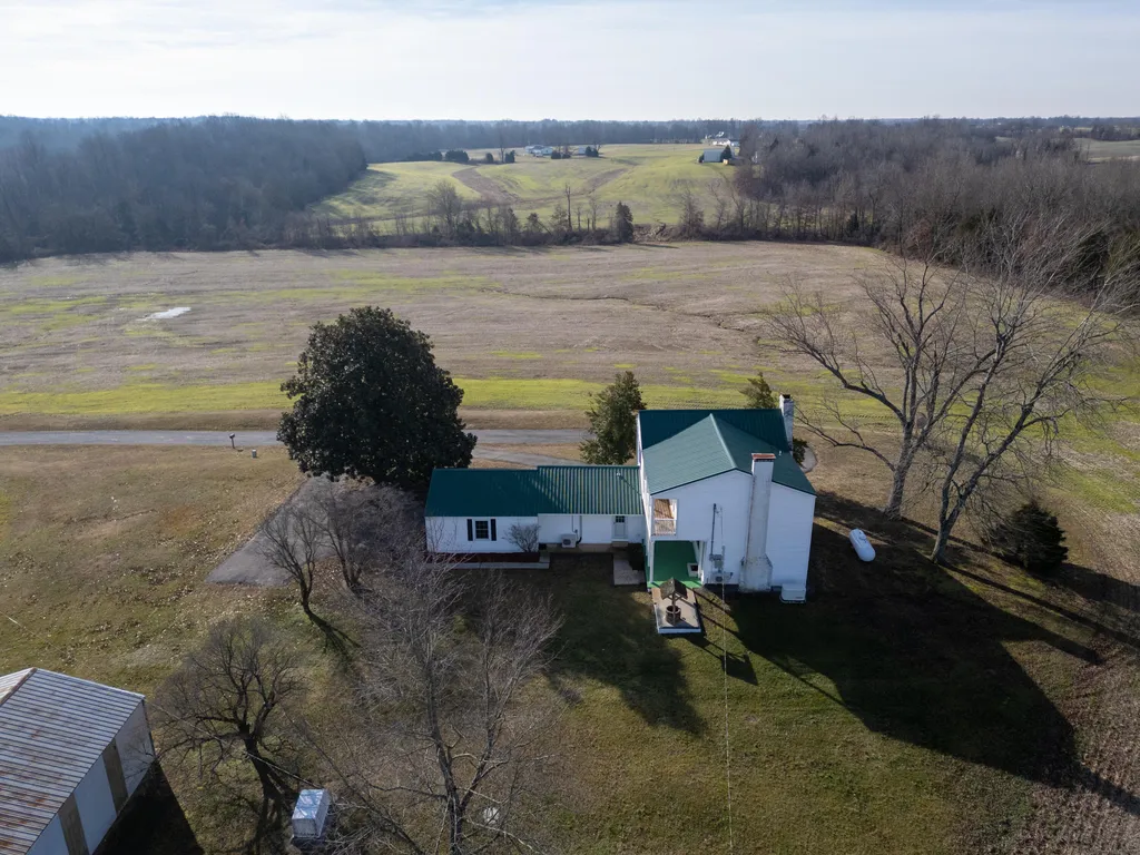 305 Simpkins Lane Mayfield KY 42066