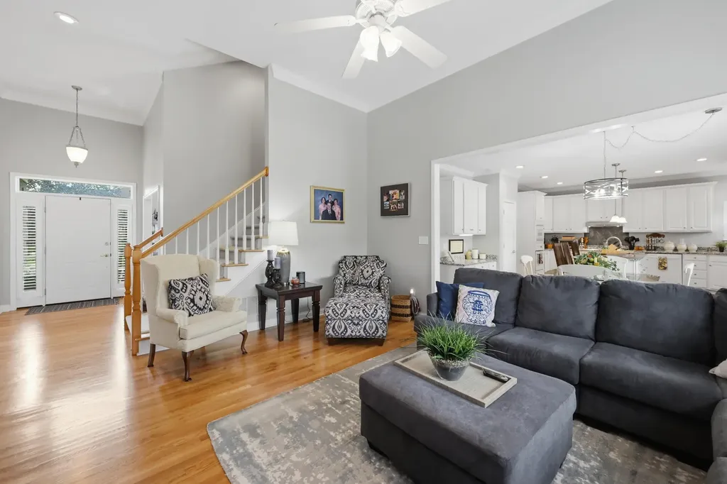 1369 Estates Hill Circle Lexington KY 40511