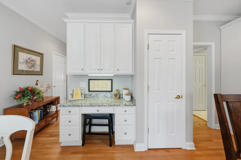 1369 Estates Hill Circle Lexington KY 40511