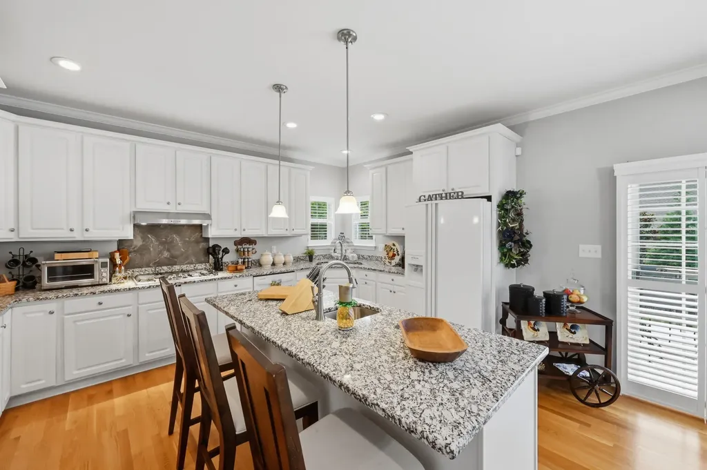 1369 Estates Hill Circle Lexington KY 40511