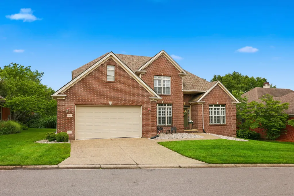 1369 Estates Hill Circle Lexington KY 40511