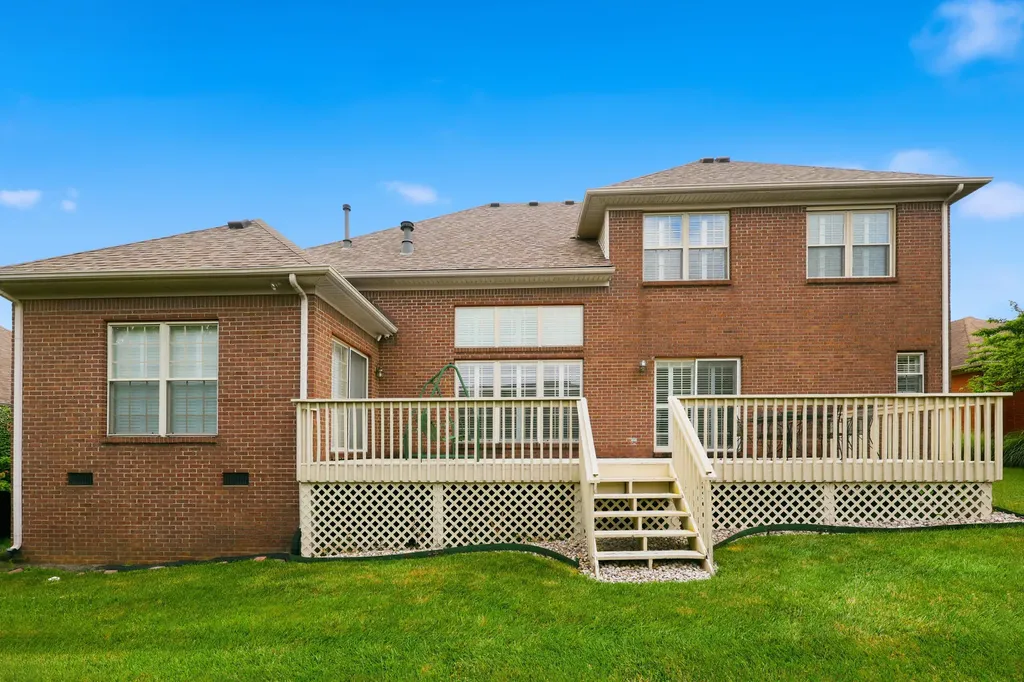 1369 Estates Hill Circle Lexington KY 40511