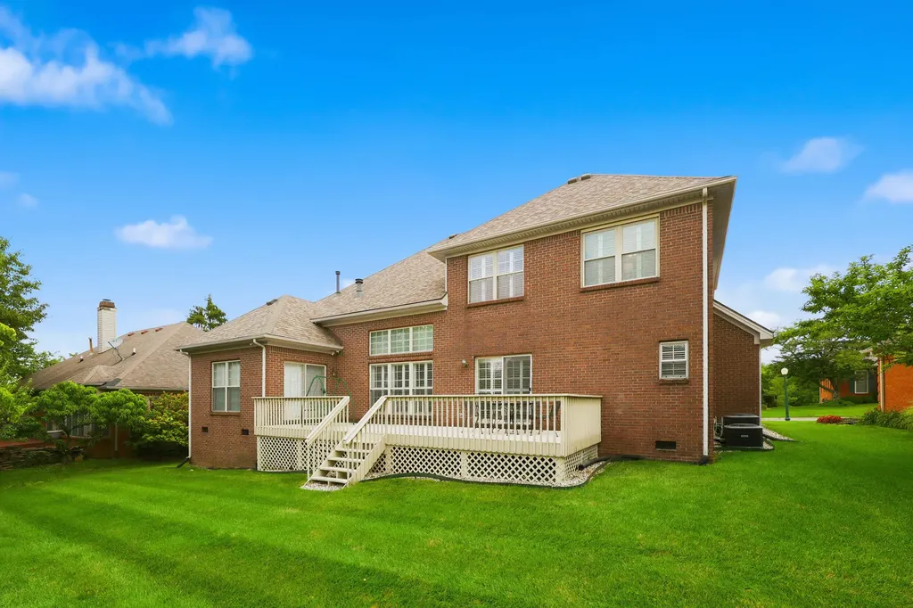 1369 Estates Hill Circle Lexington KY 40511