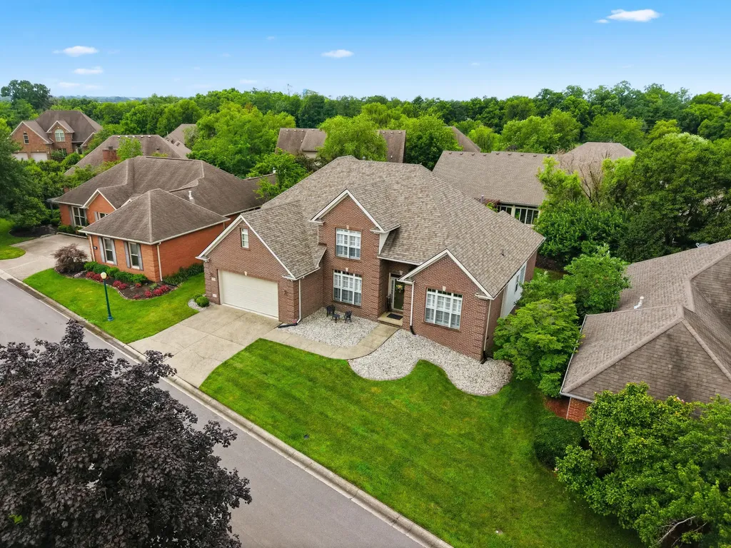 1369 Estates Hill Circle Lexington KY 40511