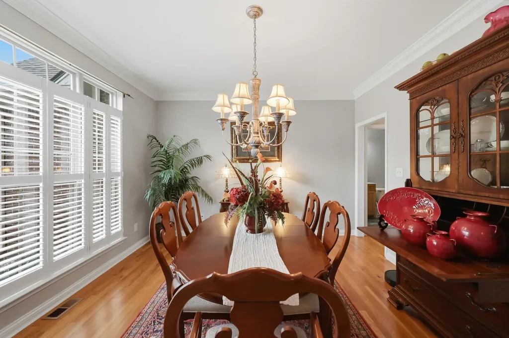 1369 Estates Hill Circle Lexington KY 40511