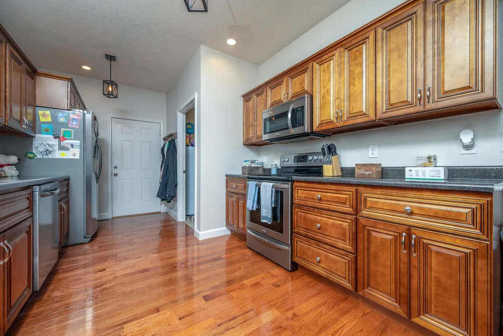 27 Dale Hollow Drive Morehead KY 40351
