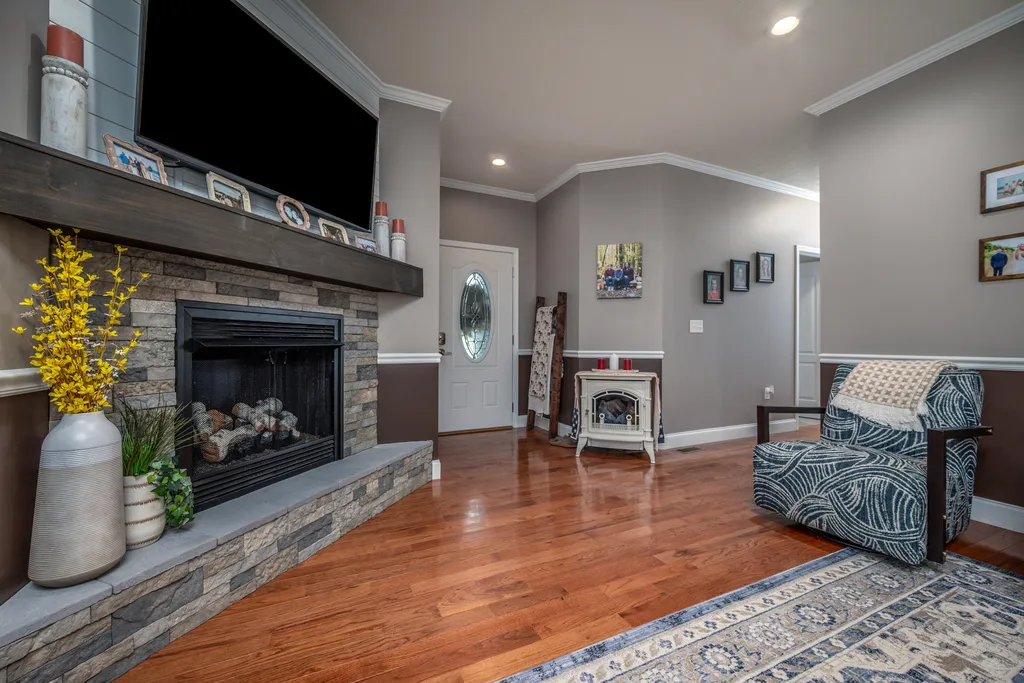 27 Dale Hollow Drive Morehead KY 40351