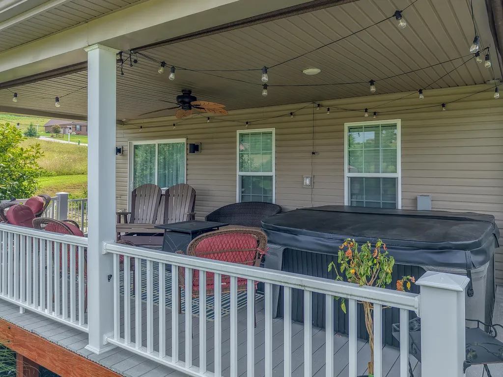27 Dale Hollow Drive Morehead KY 40351