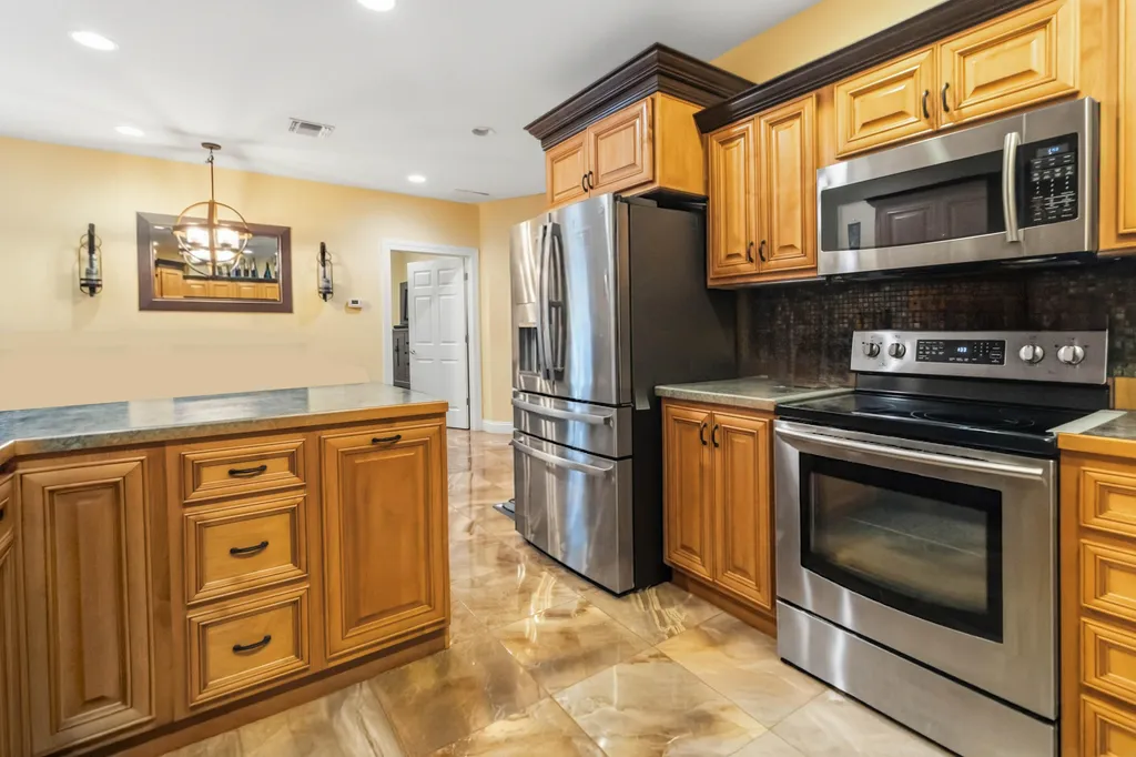 4821 S Highway 27 Somerset KY 42501