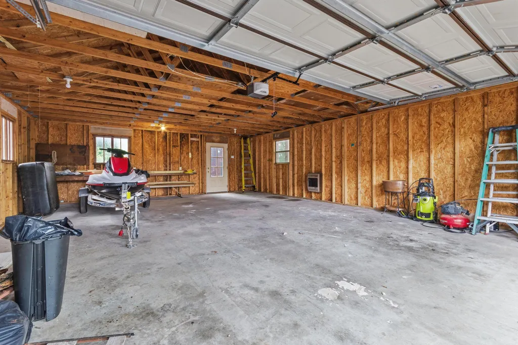 119 Laurens Way Eddyville KY 42038