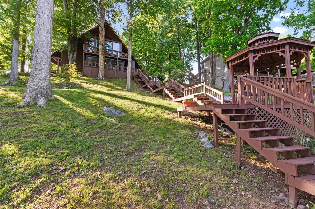 119 Laurens Way Eddyville KY 42038