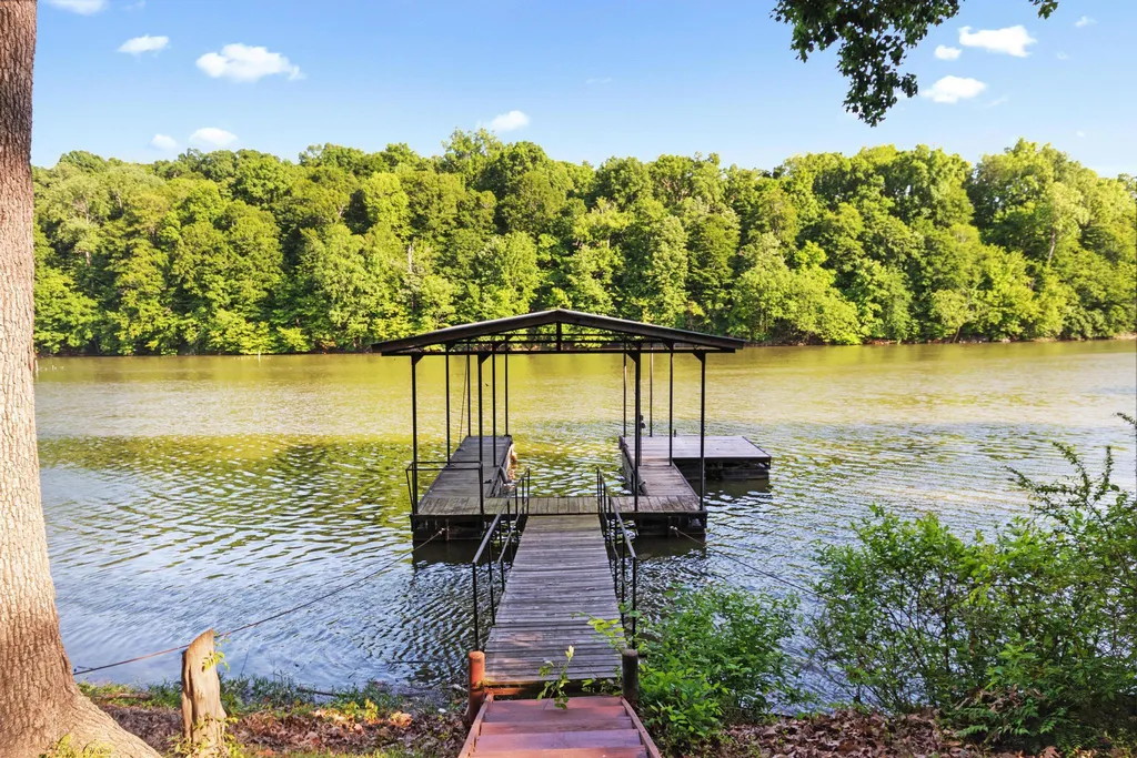 119 Laurens Way Eddyville KY 42038