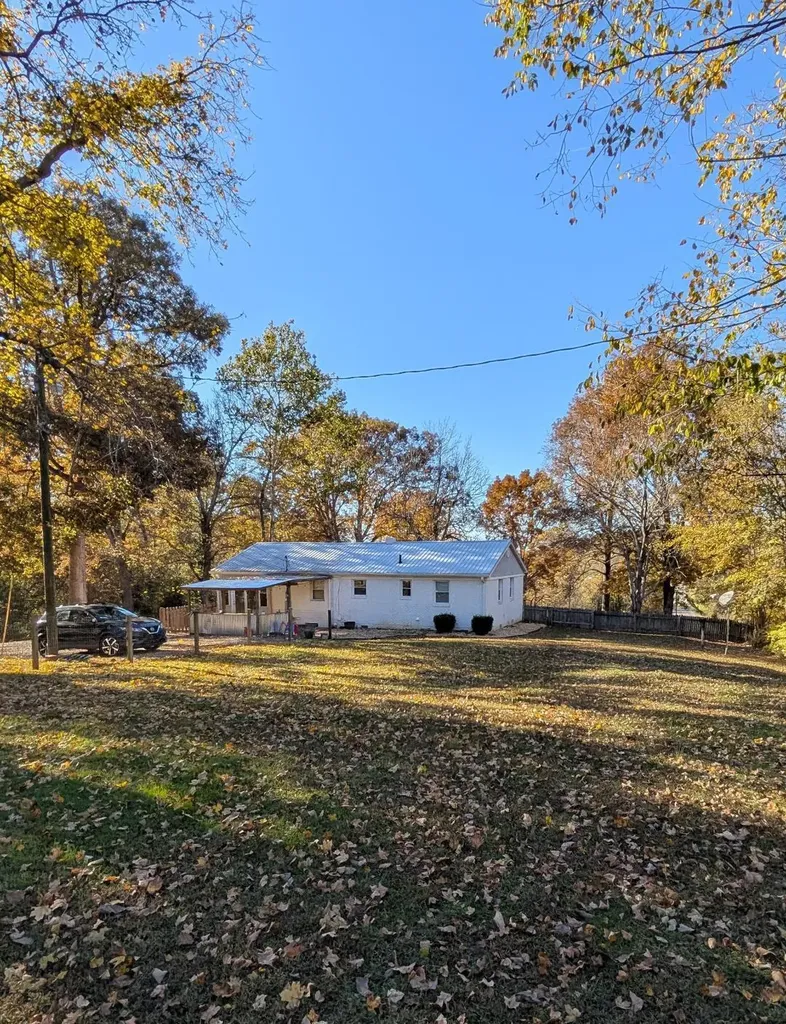 11774 Hopkinsville Road Princeton KY 42445