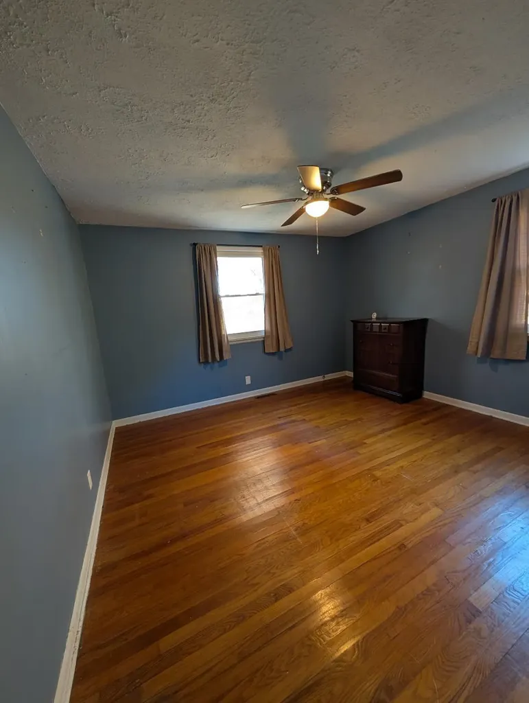 11774 Hopkinsville Road Princeton KY 42445