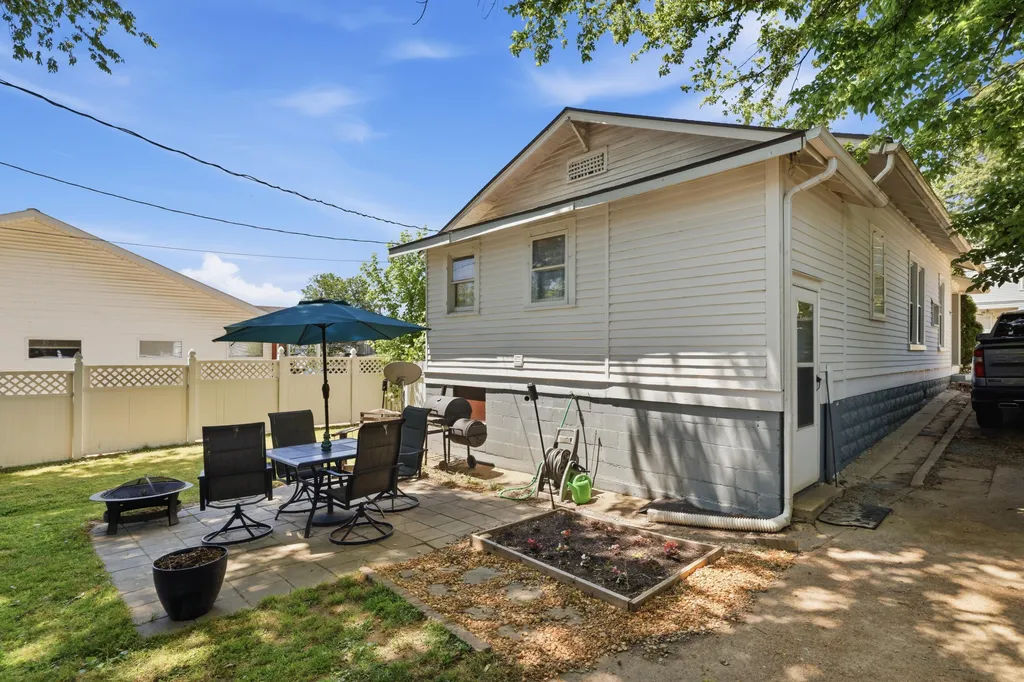 306 S 5th Street Murray KY 42071