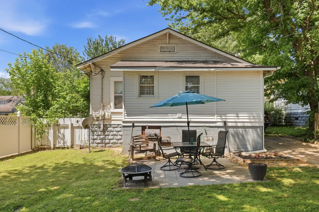 306 S 5th Street Murray KY 42071