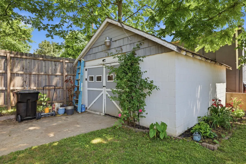 306 S 5th Street Murray KY 42071