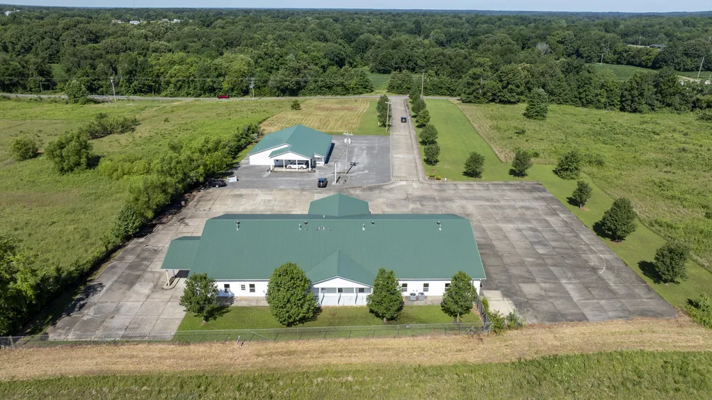102 Caky Drive Benton KY 42025
